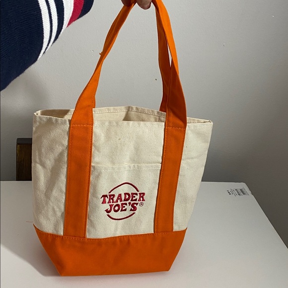 Trader Joe’s Orange and Cream Tote Bag - Picture 4 of 4